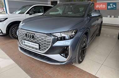 Позашляховик / Кросовер Audi Q4 e-tron 2023 в Івано-Франківську