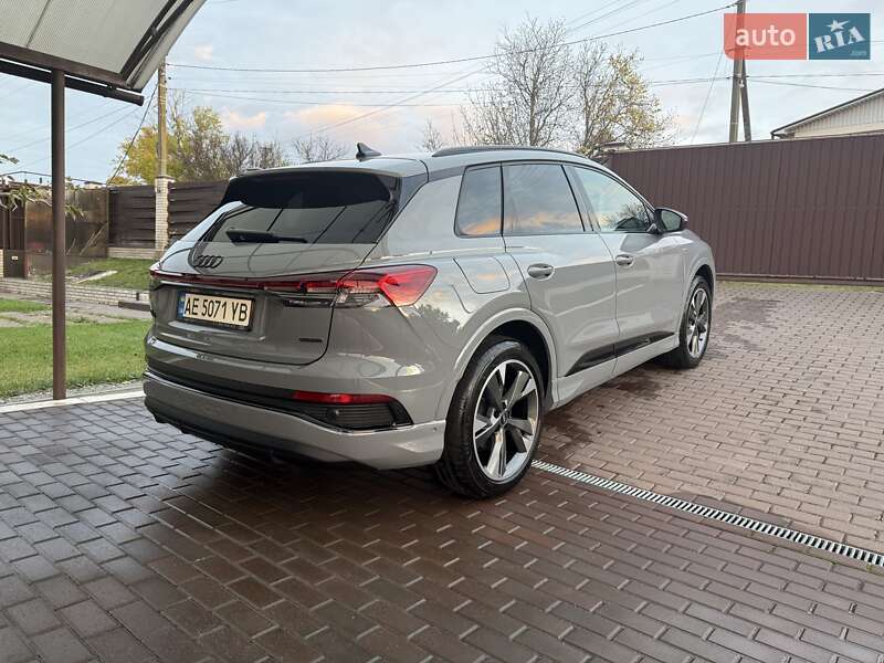Внедорожник / Кроссовер Audi Q4 e-tron 2024 в Днепре