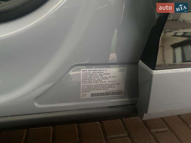 Внедорожник / Кроссовер Audi Q4 e-tron 2024 в Днепре