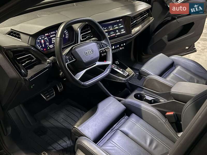 Позашляховик / Кросовер Audi Q4 e-tron 2022 в Львові