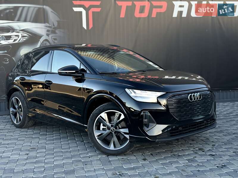 Позашляховик / Кросовер Audi Q4 e-tron 2024 в Львові