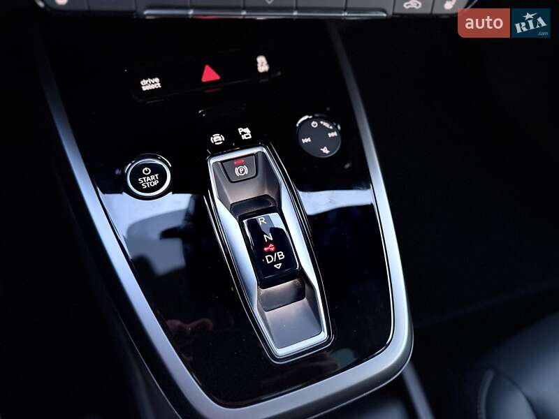 Позашляховик / Кросовер Audi Q4 e-tron 2024 в Львові