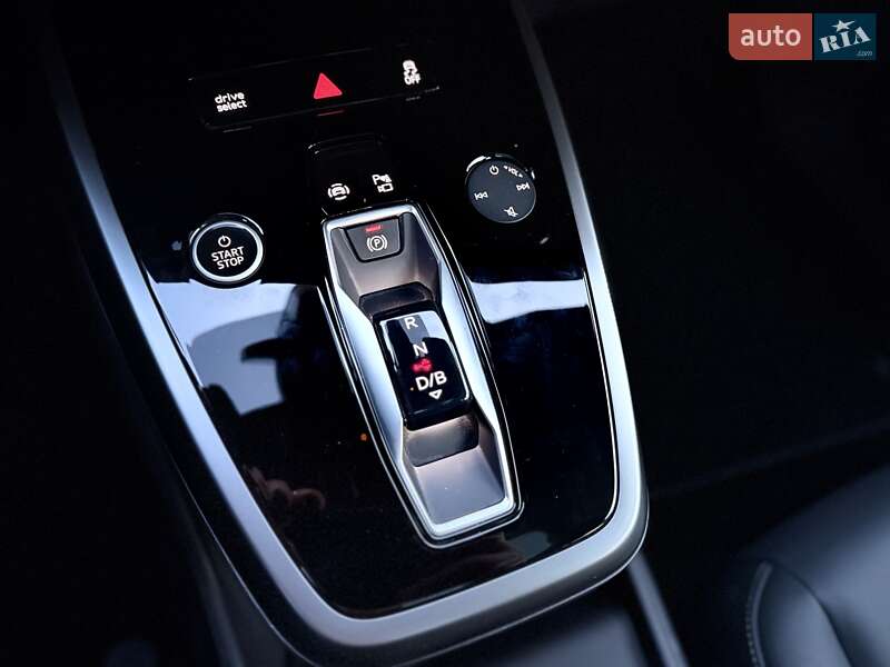 Позашляховик / Кросовер Audi Q4 e-tron 2024 в Львові