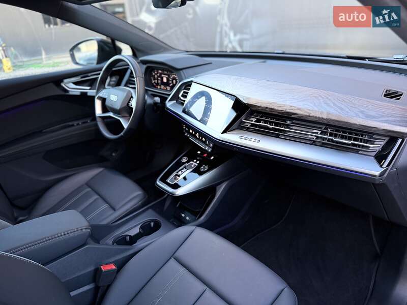 Позашляховик / Кросовер Audi Q4 e-tron 2024 в Львові