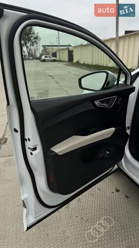 Позашляховик / Кросовер Audi Q4 e-tron 2023 в Харкові фото 23 Позашляховик / Кросовер Audi Q4 e-tron 2023 в Харкові