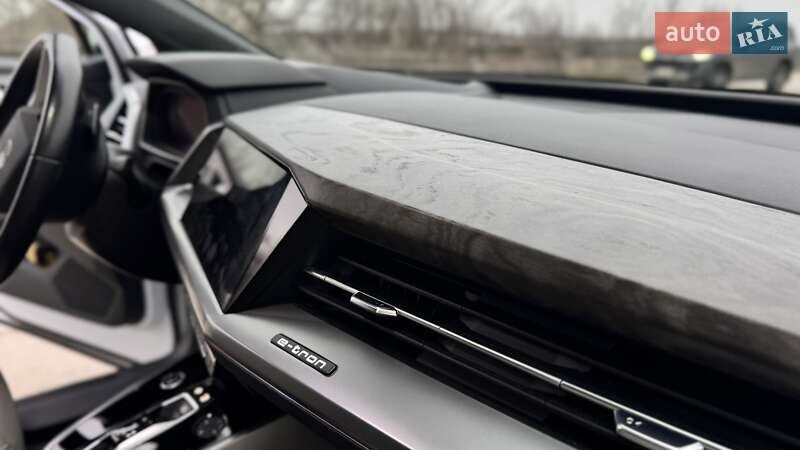 Позашляховик / Кросовер Audi Q4 e-tron 2023 в Харкові фото 38 Позашляховик / Кросовер Audi Q4 e-tron 2023 в Харкові