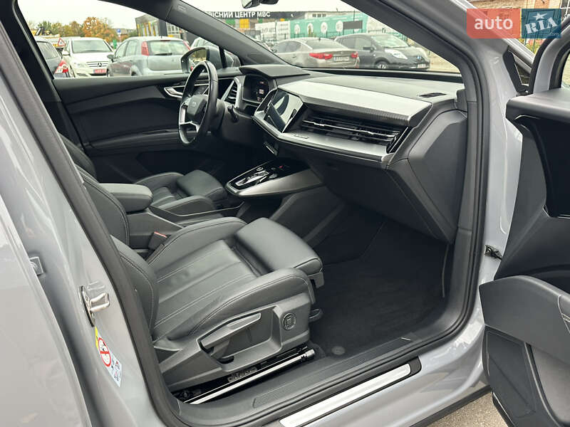 Позашляховик / Кросовер Audi Q4 e-tron 2021 в Києві фото 26 Позашляховик / Кросовер Audi Q4 e-tron 2021 в Києві