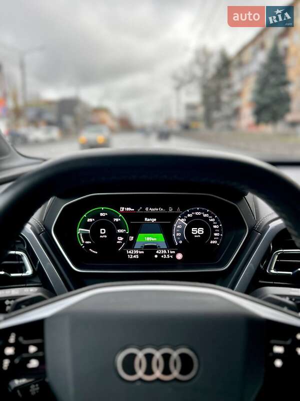 Позашляховик / Кросовер Audi Q4 e-tron 2023 в Кривому Розі