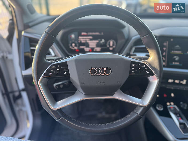 Внедорожник / Кроссовер Audi Q4 e-tron 2023 в Киеве
