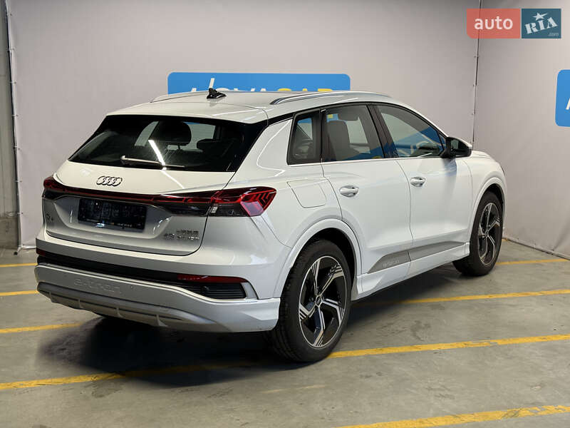 Позашляховик / Кросовер Audi Q4 e-tron 2023 в Києві