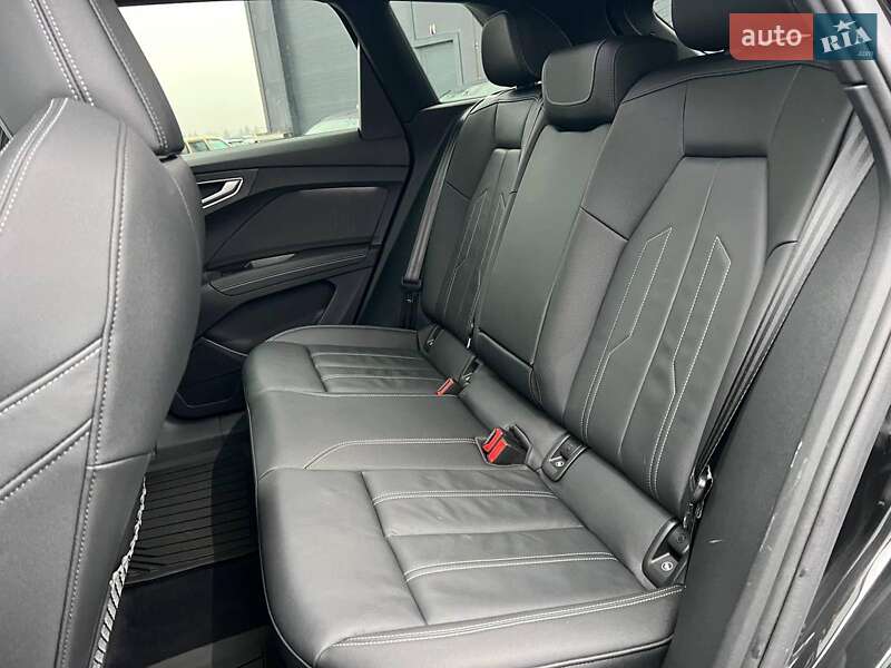 Позашляховик / Кросовер Audi Q4 e-tron 2022 в Львові фото 34 Позашляховик / Кросовер Audi Q4 e-tron 2022 в Львові
