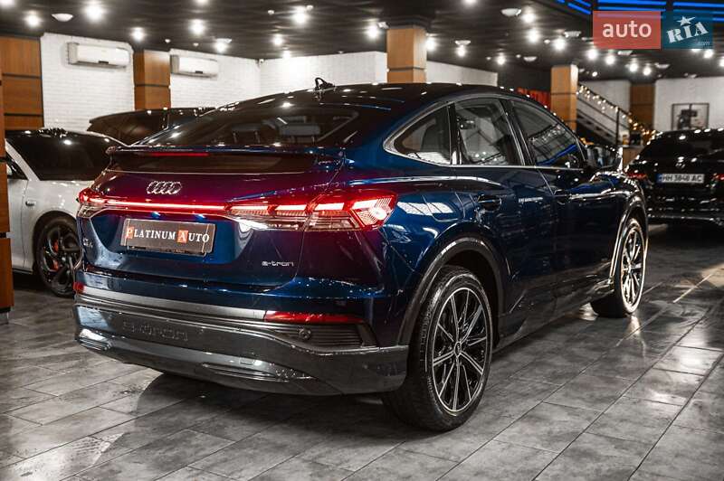 Позашляховик / Кросовер Audi Q4 e-tron 2021 в Одесі