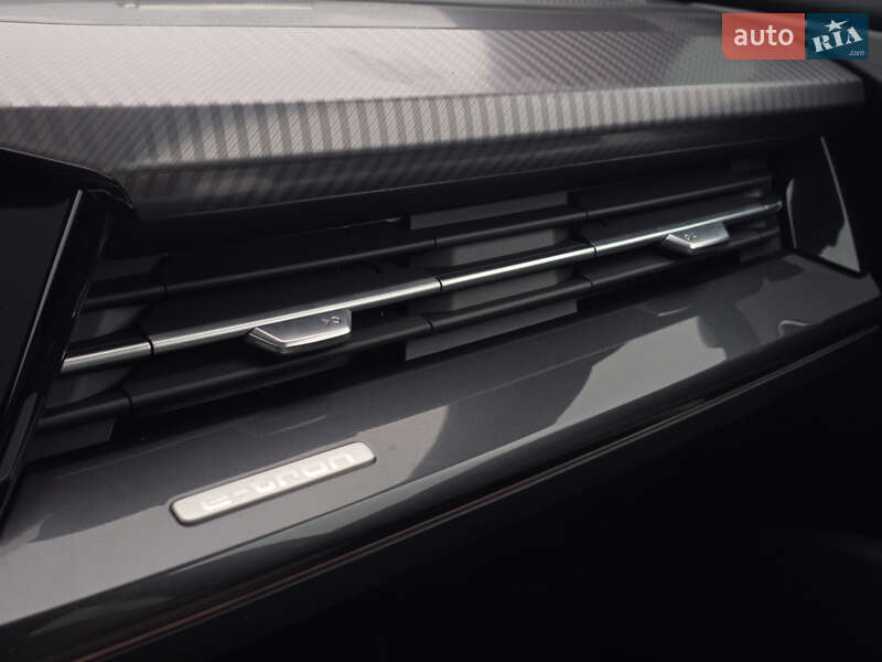 Позашляховик / Кросовер Audi Q4 e-tron 2022 в Києві