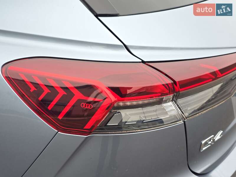 Внедорожник / Кроссовер Audi Q4 e-tron 2023 в Киеве
