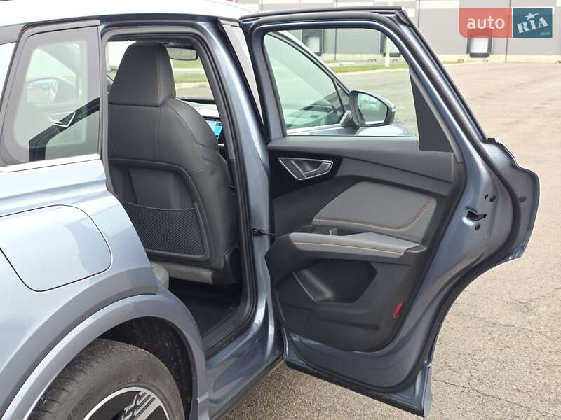 Внедорожник / Кроссовер Audi Q4 e-tron 2023 в Киеве