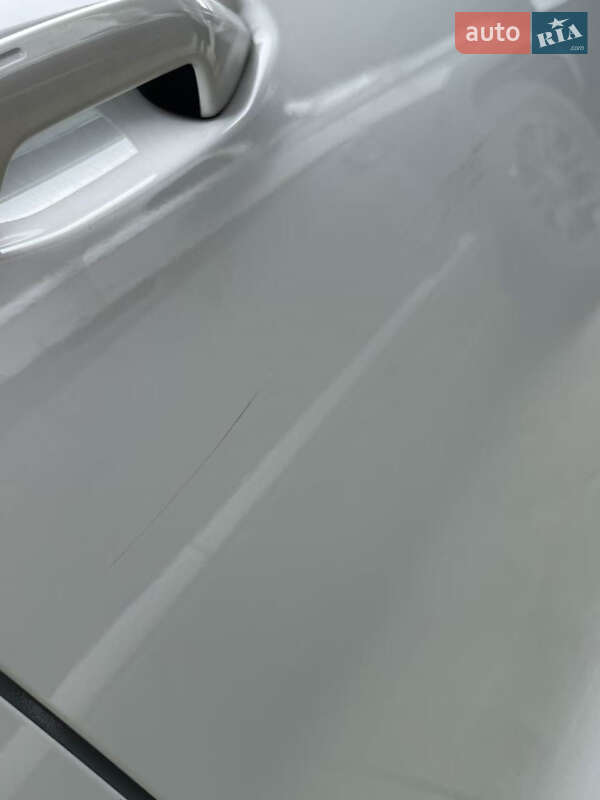 Позашляховик / Кросовер Audi Q4 e-tron 2023 в Києві