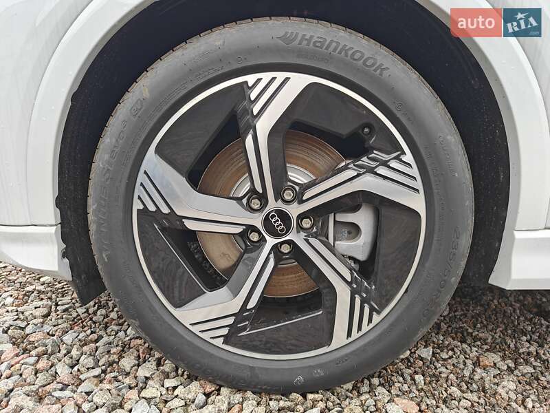 Внедорожник / Кроссовер Audi Q4 e-tron 2025 в Киеве фото 6 Внедорожник / Кроссовер Audi Q4 e-tron 2025 в Киеве