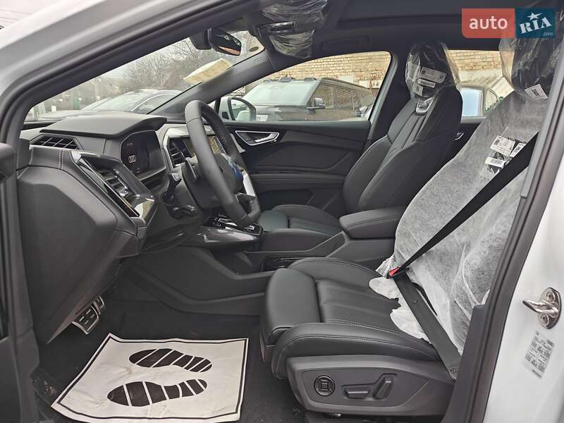 Внедорожник / Кроссовер Audi Q4 e-tron 2025 в Киеве фото 20 Внедорожник / Кроссовер Audi Q4 e-tron 2025 в Киеве