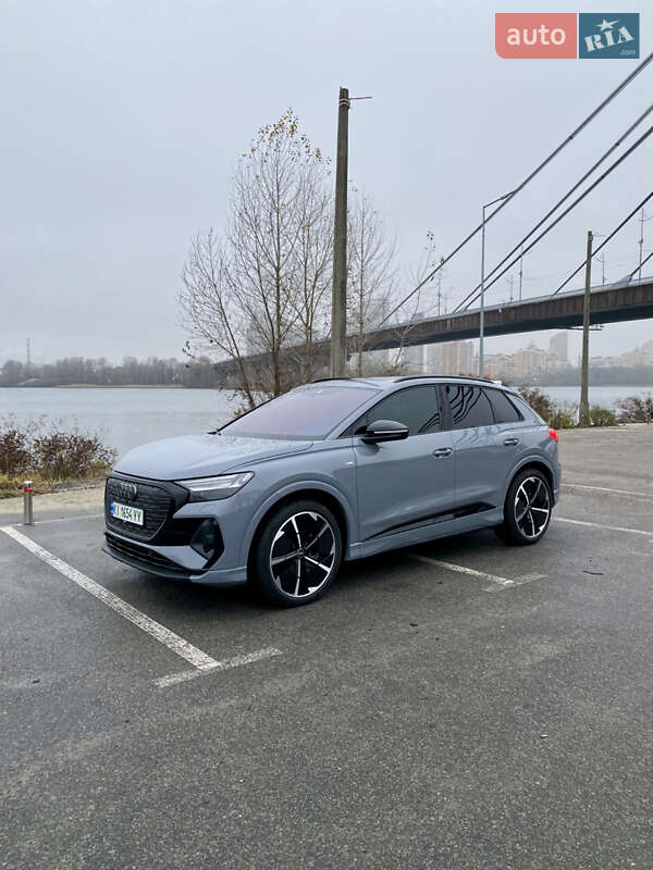 Внедорожник / Кроссовер Audi Q4 e-tron 2023 в Киеве