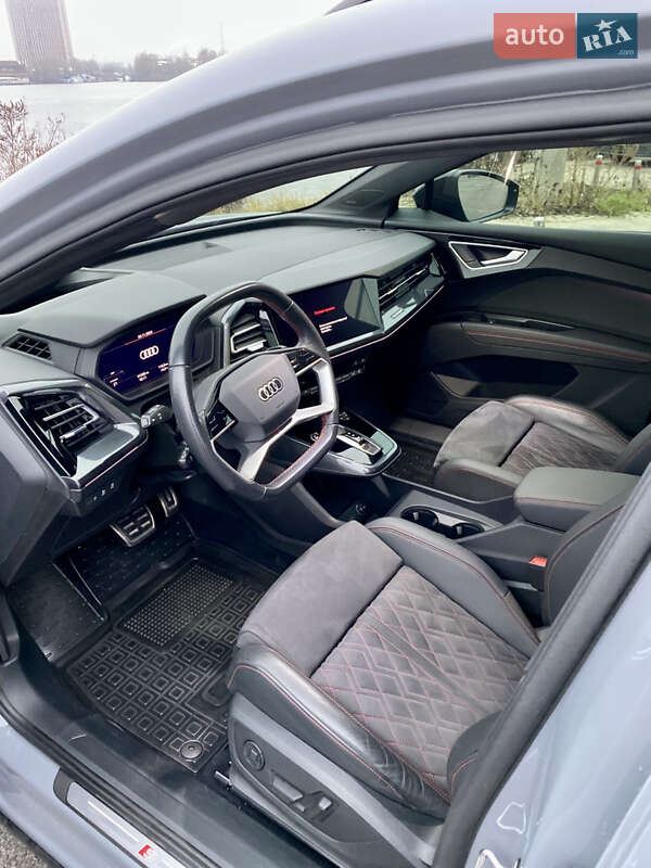 Внедорожник / Кроссовер Audi Q4 e-tron 2023 в Киеве