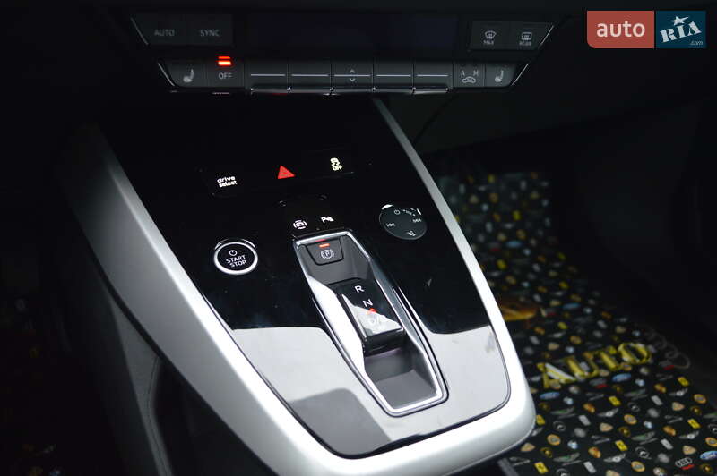 Внедорожник / Кроссовер Audi Q4 e-tron 2022 в Одессе
