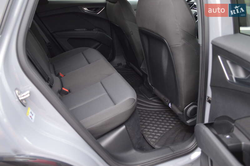 Внедорожник / Кроссовер Audi Q4 e-tron 2022 в Одессе