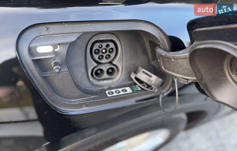 Позашляховик / Кросовер Audi Q4 e-tron 2022 в Рівному