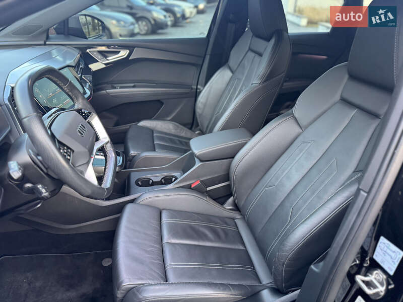 Позашляховик / Кросовер Audi Q4 e-tron 2022 в Рівному