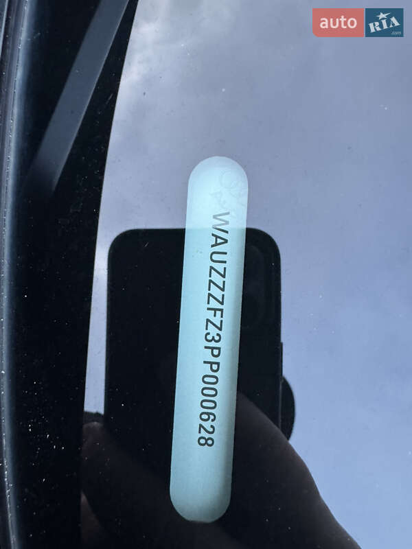 Позашляховик / Кросовер Audi Q4 e-tron 2022 в Рівному