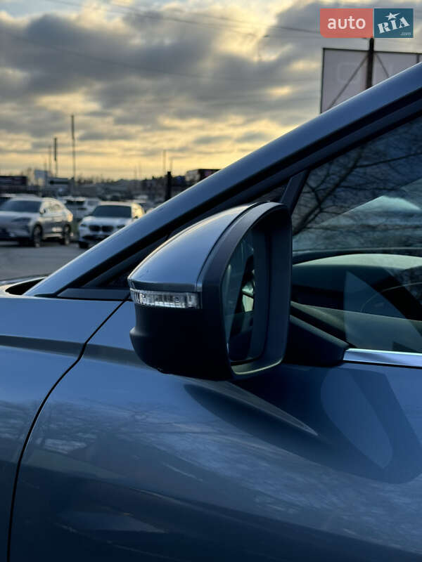 Внедорожник / Кроссовер Audi Q4 e-tron 2023 в Киеве фото 8 Внедорожник / Кроссовер Audi Q4 e-tron 2023 в Киеве