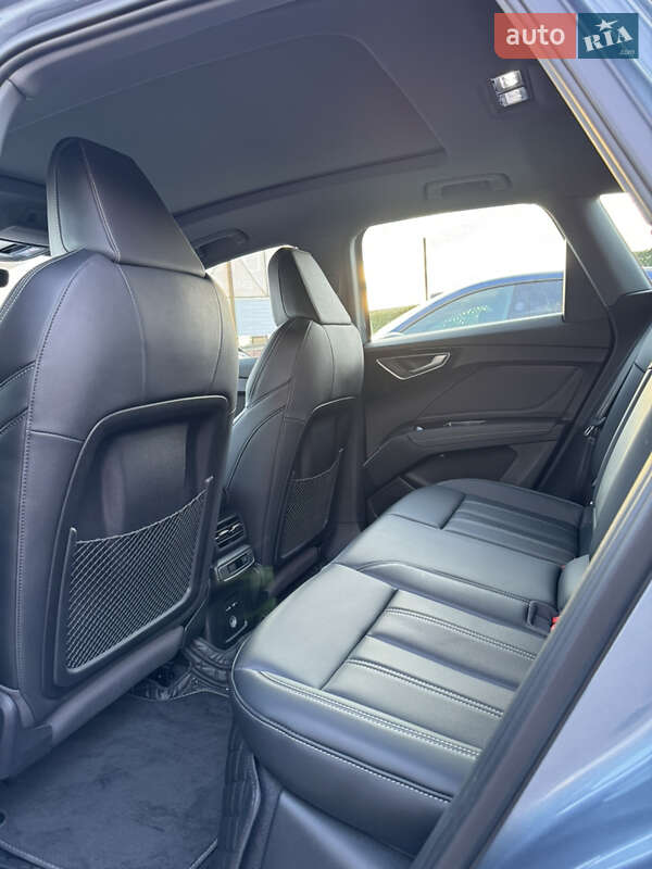 Внедорожник / Кроссовер Audi Q4 e-tron 2023 в Киеве фото 28 Внедорожник / Кроссовер Audi Q4 e-tron 2023 в Киеве