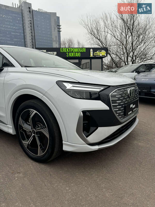 Внедорожник / Кроссовер Audi Q4 e-tron 2023 в Киеве фото 5 Внедорожник / Кроссовер Audi Q4 e-tron 2023 в Киеве