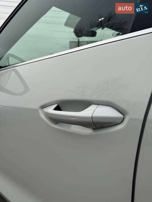 Внедорожник / Кроссовер Audi Q4 e-tron 2023 в Киеве фото 14 Внедорожник / Кроссовер Audi Q4 e-tron 2023 в Киеве