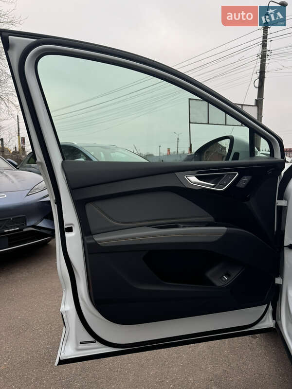 Внедорожник / Кроссовер Audi Q4 e-tron 2023 в Киеве фото 17 Внедорожник / Кроссовер Audi Q4 e-tron 2023 в Киеве