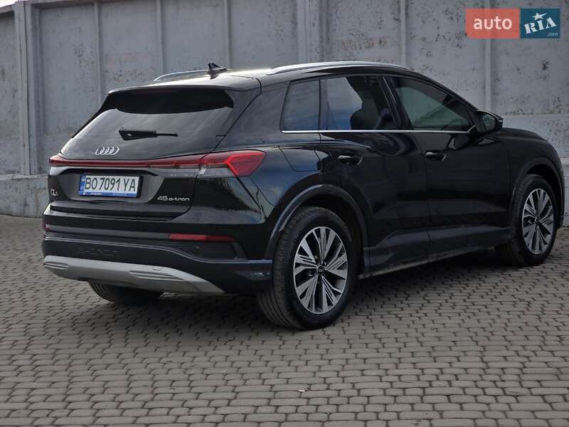 Внедорожник / Кроссовер Audi Q4 e-tron 2023 в Тернополе