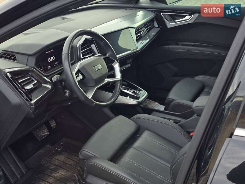 Внедорожник / Кроссовер Audi Q4 e-tron 2023 в Тернополе