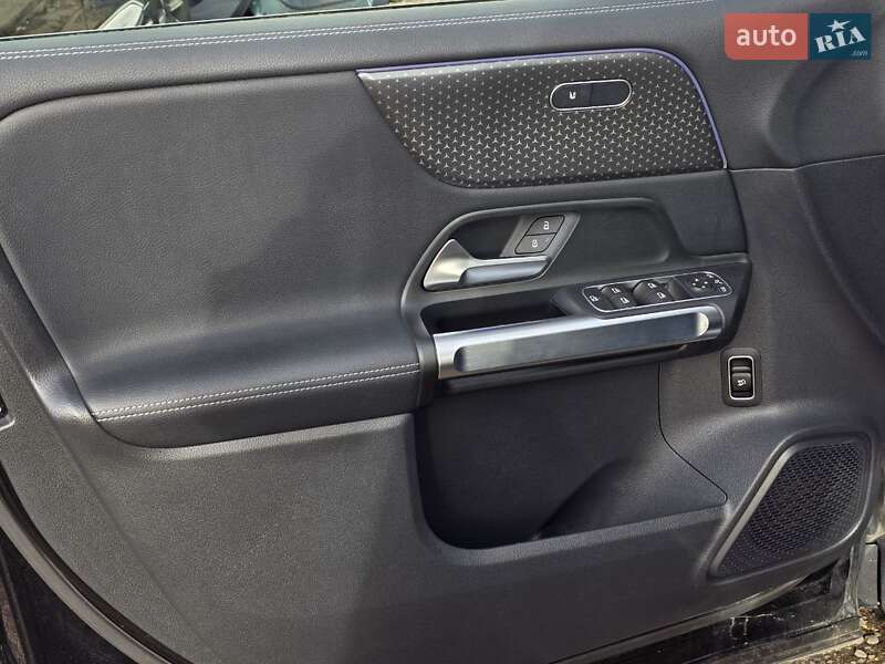 Внедорожник / Кроссовер Audi Q4 e-tron 2023 в Тернополе