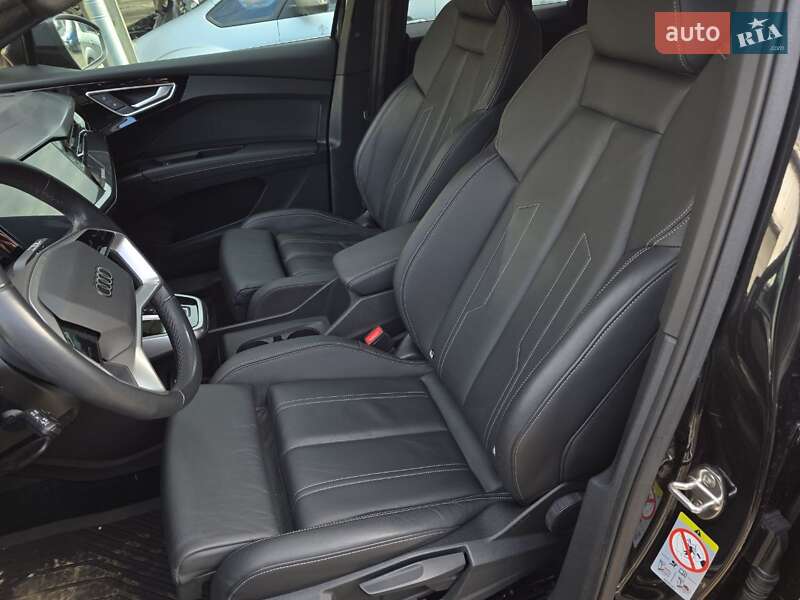Внедорожник / Кроссовер Audi Q4 e-tron 2023 в Тернополе