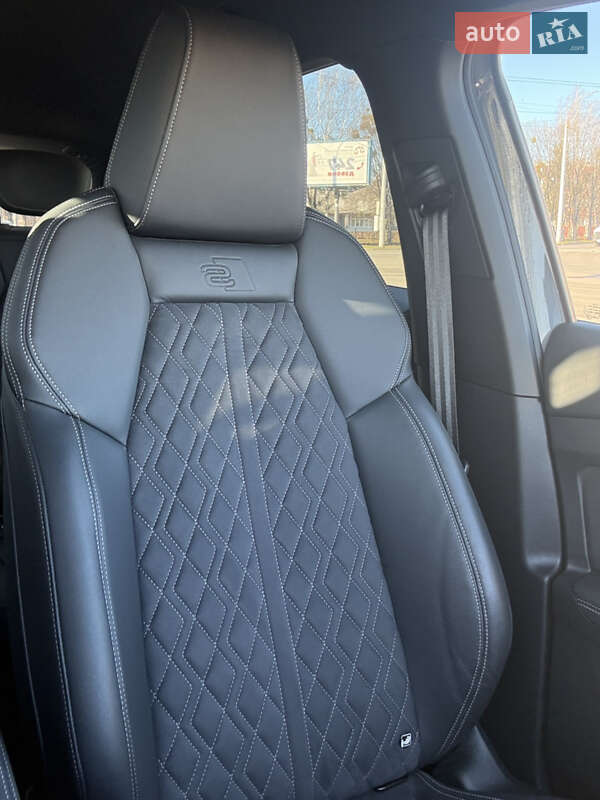 Внедорожник / Кроссовер Audi Q4 e-tron 2022 в Черновцах