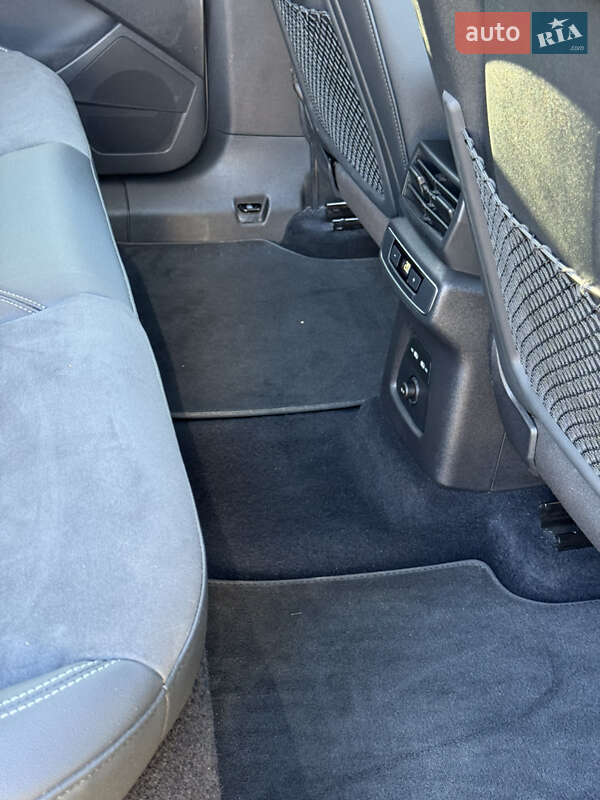 Внедорожник / Кроссовер Audi Q4 e-tron 2022 в Черновцах