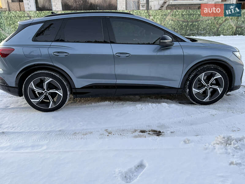 Внедорожник / Кроссовер Audi Q4 e-tron 2022 в Львове