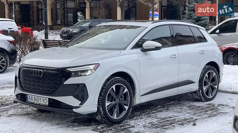 Внедорожник / Кроссовер Audi Q4 e-tron 2022 в Киеве