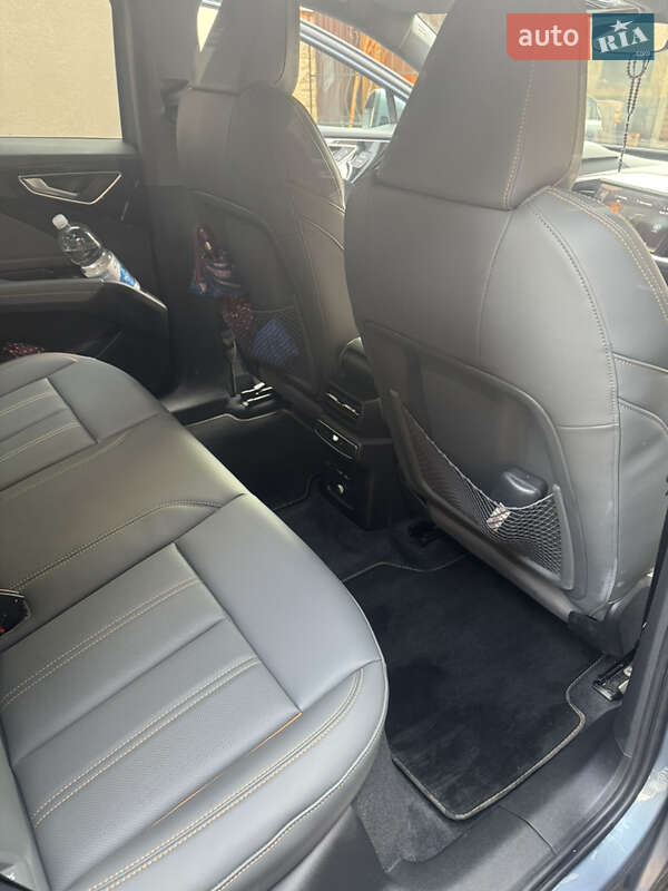 Внедорожник / Кроссовер Audi Q4 e-tron 2024 в Мукачево