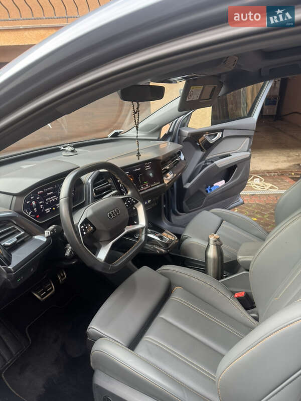 Внедорожник / Кроссовер Audi Q4 e-tron 2024 в Мукачево