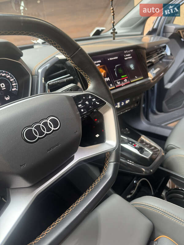 Внедорожник / Кроссовер Audi Q4 e-tron 2024 в Мукачево