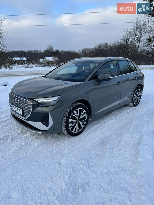 Позашляховик / Кросовер Audi Q4 e-tron 2022 в Львові