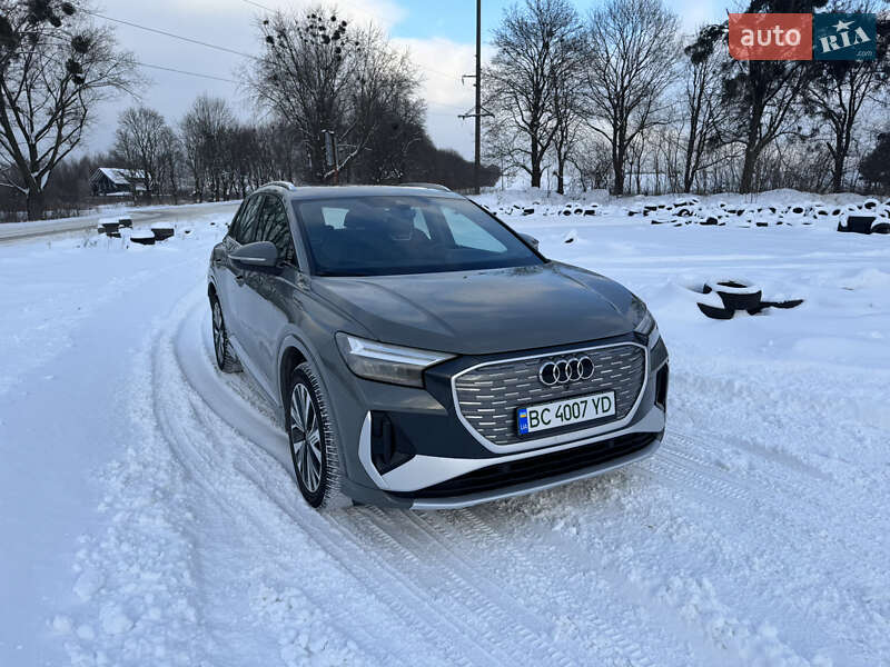 Позашляховик / Кросовер Audi Q4 e-tron 2022 в Львові