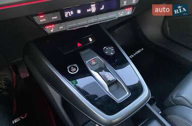 Позашляховик / Кросовер Audi Q4 e-tron 2022 в Києві