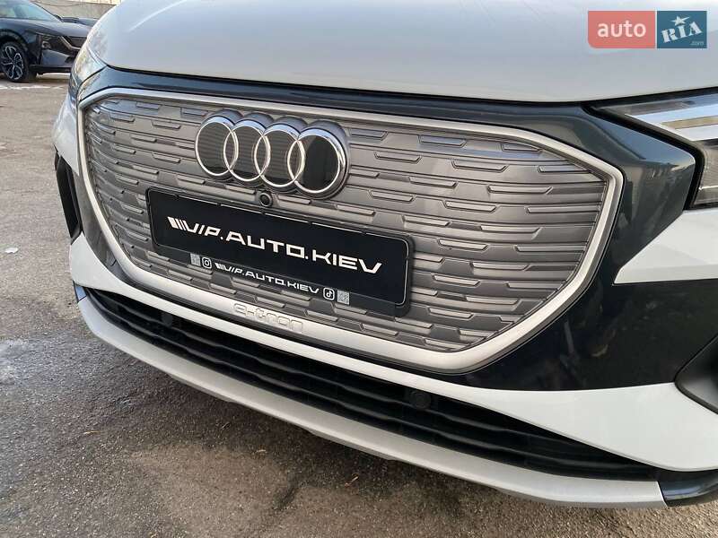 Внедорожник / Кроссовер Audi Q4 e-tron 2022 в Киеве