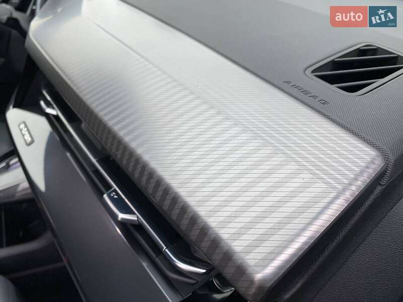 Внедорожник / Кроссовер Audi Q4 e-tron 2021 в Киеве